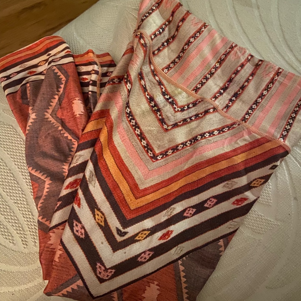 Niyama sol Aztec print yoga leggings pants size S